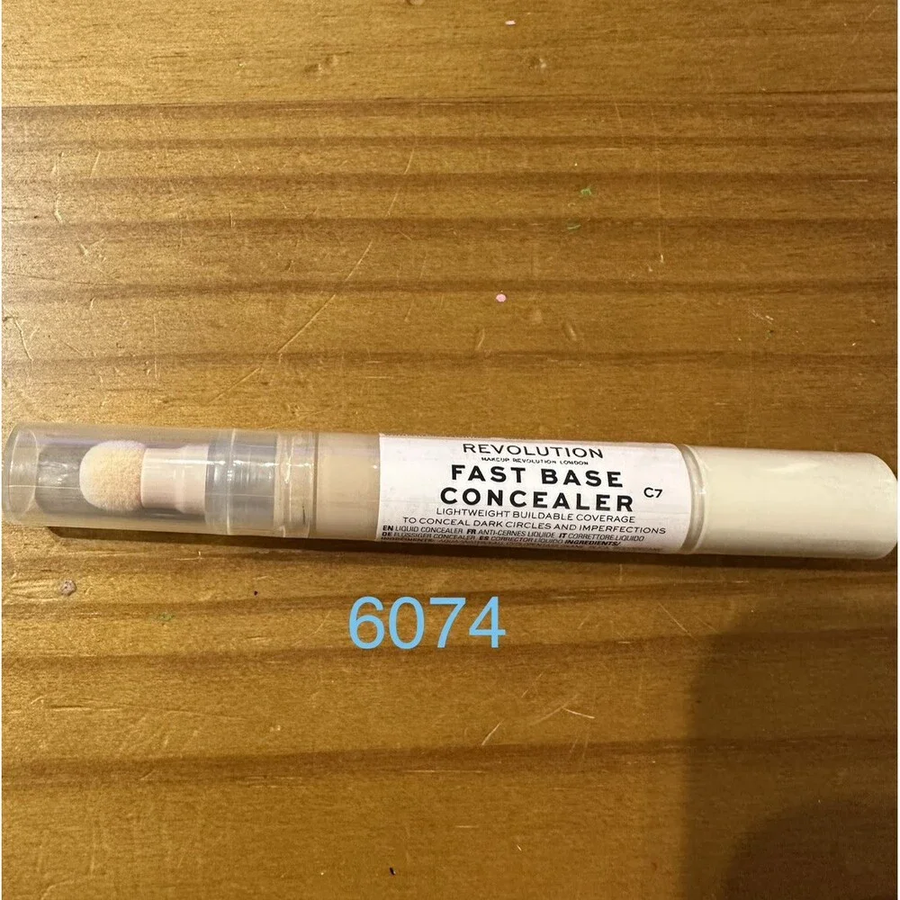 Makeup Revolution Fast Base Concealer C7 3Pc Lot New